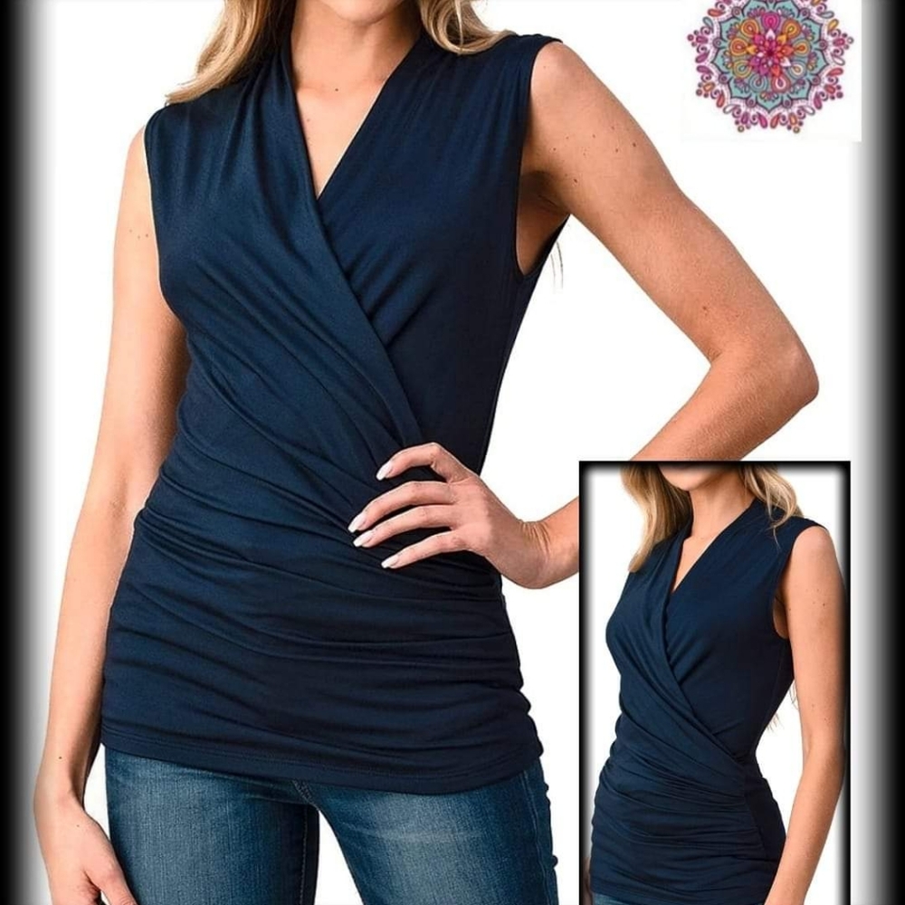 Cross over front sleeveless sheered tank